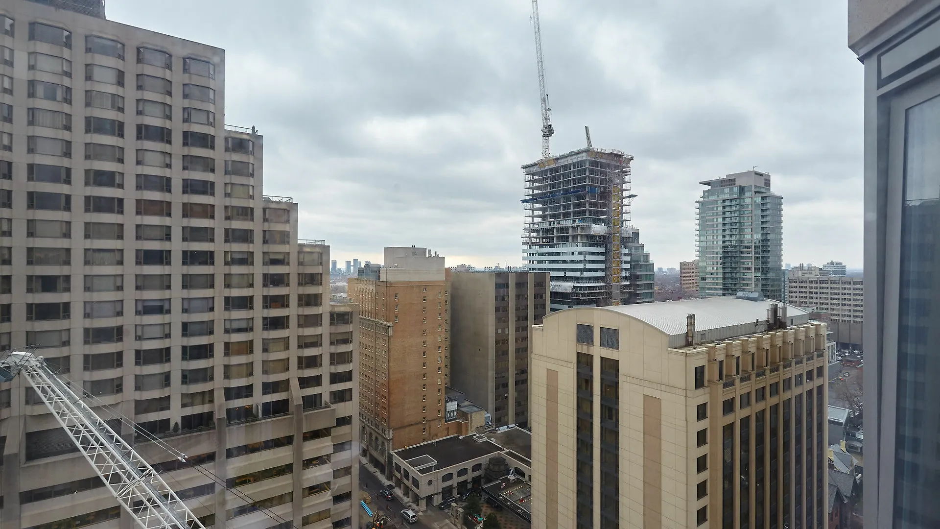 Atlas Suites - Yorkville Furnished Apartments Toronto
